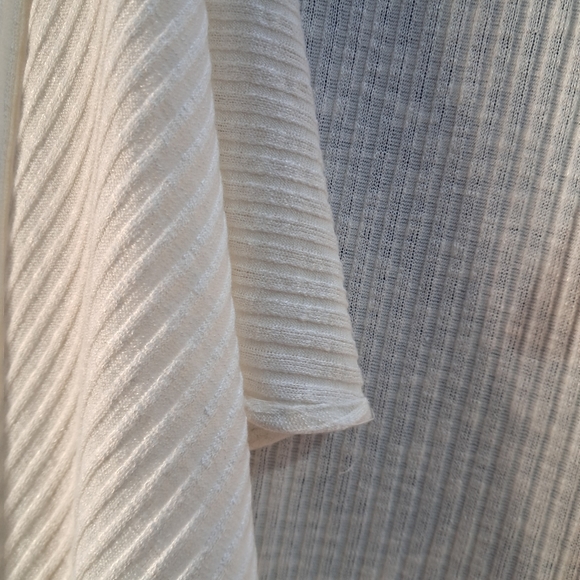 Branded Peach Long stylish Shrug slip - Picture 5 of 6